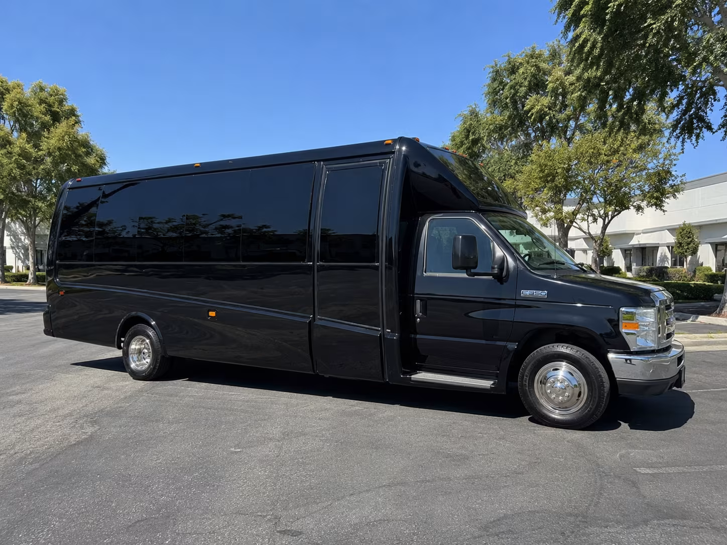 elk grove corporate retreat shuttle bus rentals